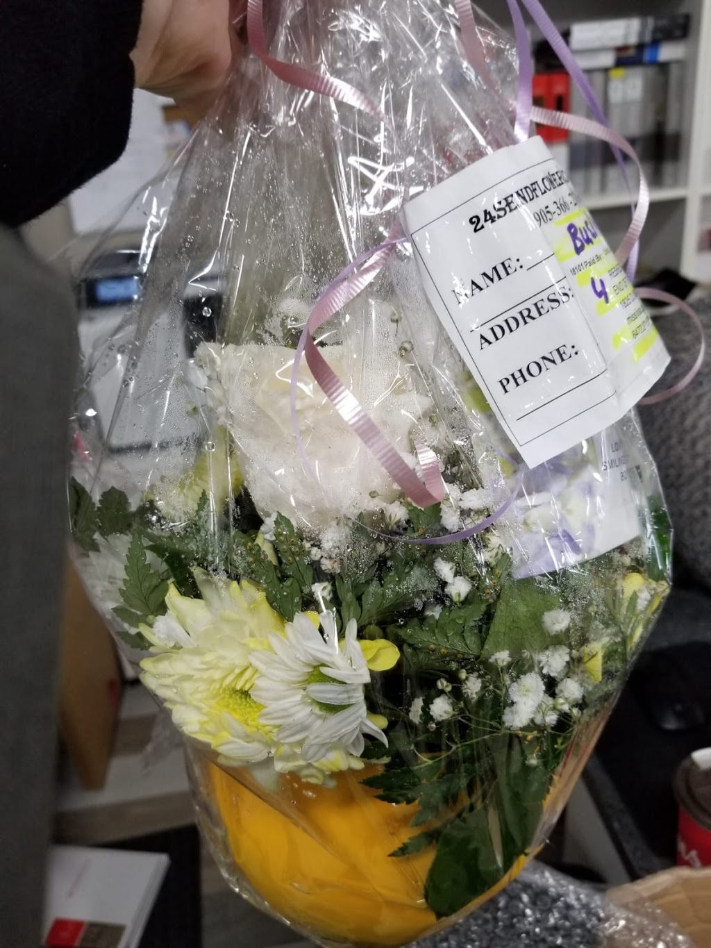 24hr Blooms n Roses - 24hr Classic Flowers | 2601 Matheson Blvd E #16, Mississauga, ON L4W 5A8, Canada | Phone: (905) 366-2306