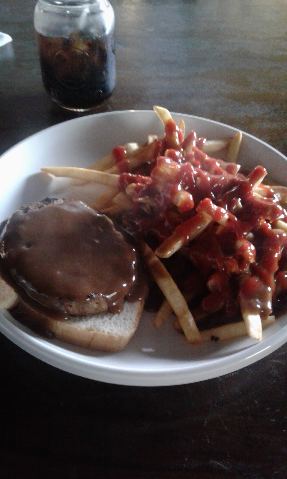 Queenstons Grill N Pub | 216 Queenston St, St. Catharines, ON L2P 2W8, Canada | Phone: (905) 682-8841