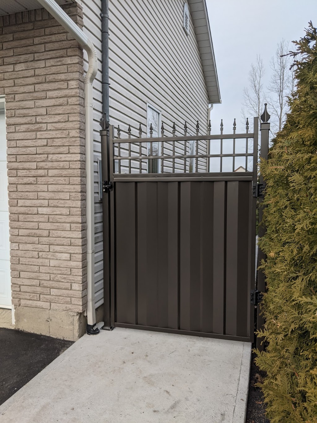 Clôtures et Patios DAujourdhui Inc | 5020 Av. de la Coulée, Saint-Hyacinthe, QC J2R 1K4, Canada | Phone: (450) 796-3906