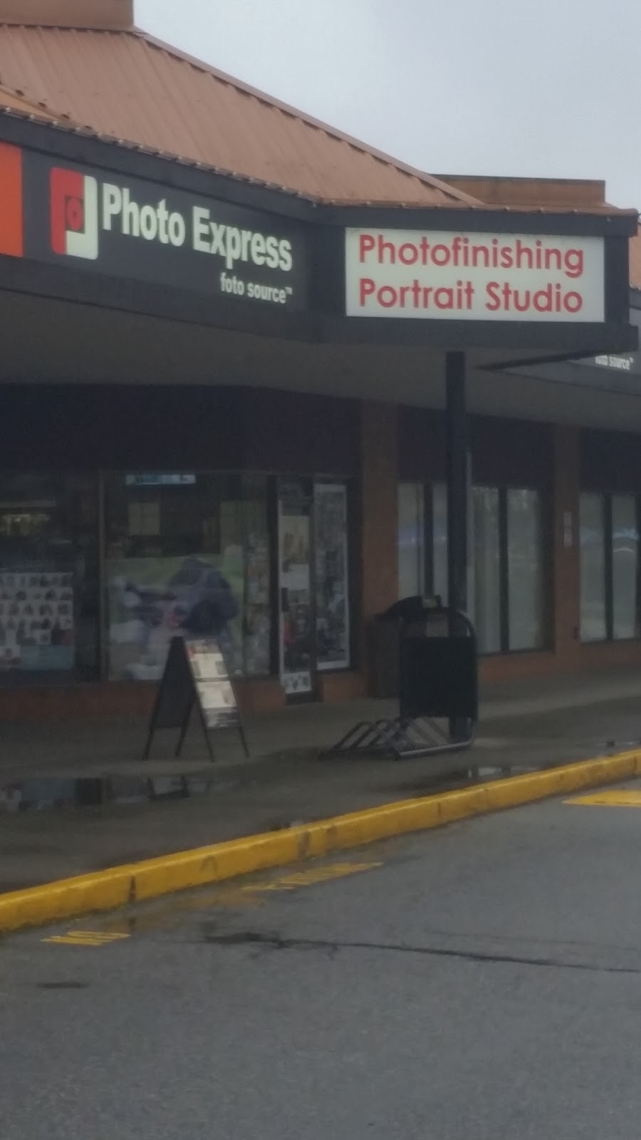 Photo Express | 140-2250 Fremont St, Port Coquitlam, BC V3B 0M3, Canada | Phone: (604) 463-3654