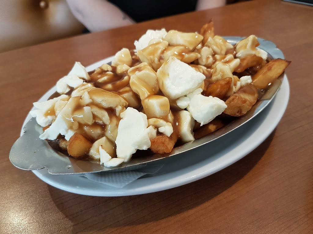 Resto-Clair | 911 Rue Jacques-Bédard, Québec, QC G2N 1E1, Canada | Phone: (418) 849-0079