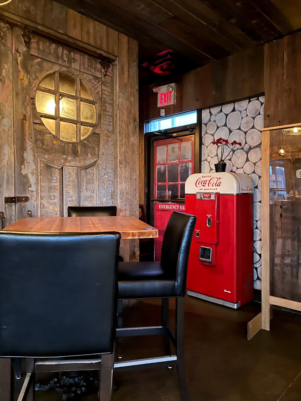 Plank Restobar | 67 Bronte Rd, Oakville, ON L6L 3B7, Canada | Phone: (905) 465-1002