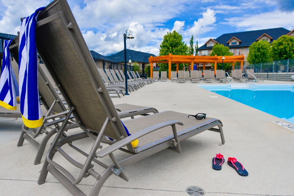 Bighorn Meadows Resort | 10 Bighorn Blvd, Radium Hot Springs, BC V0A 1M0, Canada | Phone: (250) 347-2323