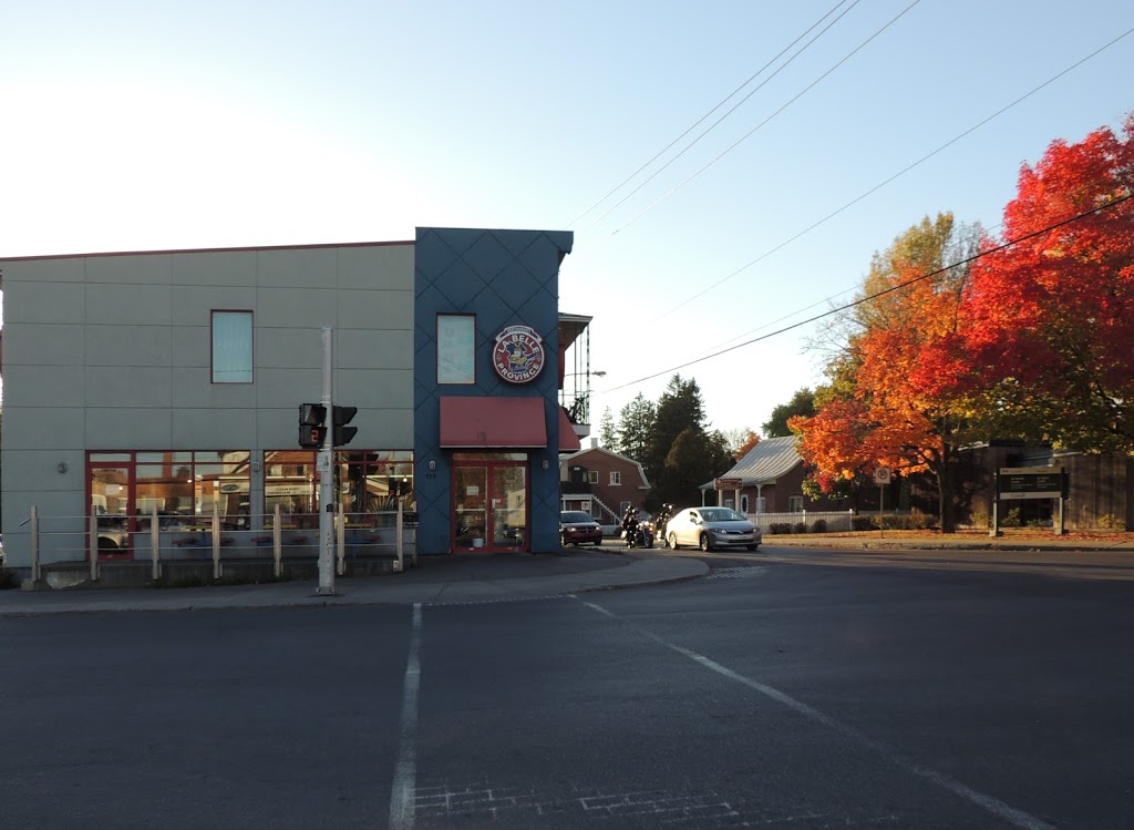 La Belle Province | 720 Rue Saint-Isidore, Saint-Lin - Laurentides, QC J5M 2V2, Canada | Phone: (450) 439-1334