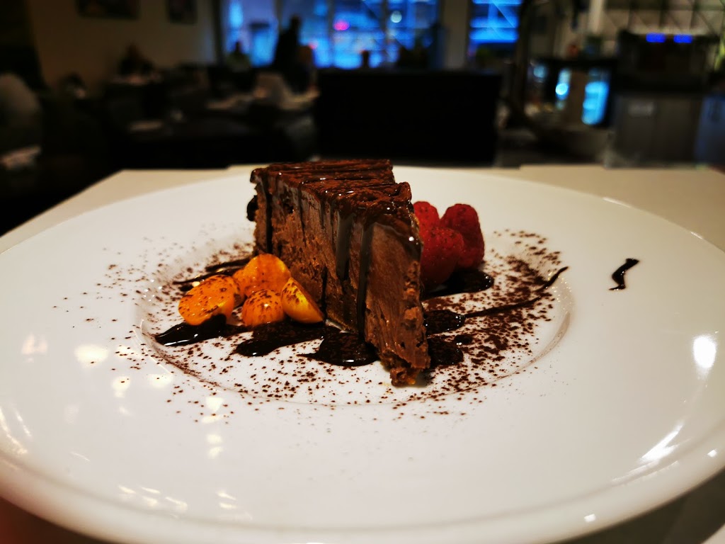 Capri Family Restaurant | 25 John St N, Hamilton, ON L8R 1H1, Canada | Phone: (905) 525-7811
