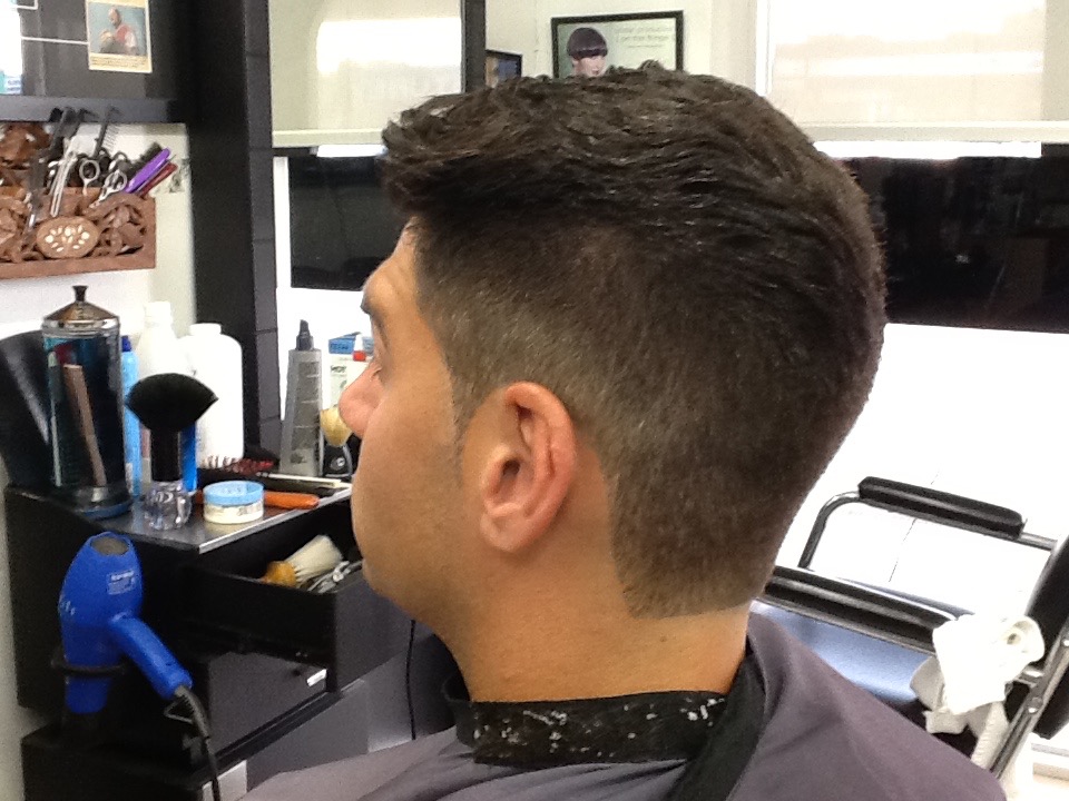 Avant Garde Hair Salon | 953 Queenston Rd, Stoney Creek, ON L8G 1B8, Canada | Phone: (905) 662-5504