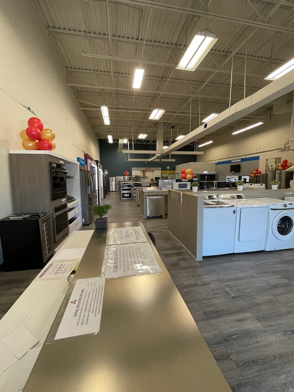 Maple Appliance Direct | 3375 Laird Rd #3, Mississauga, ON L5L 5R7, Canada | Phone: (905) 828-4500