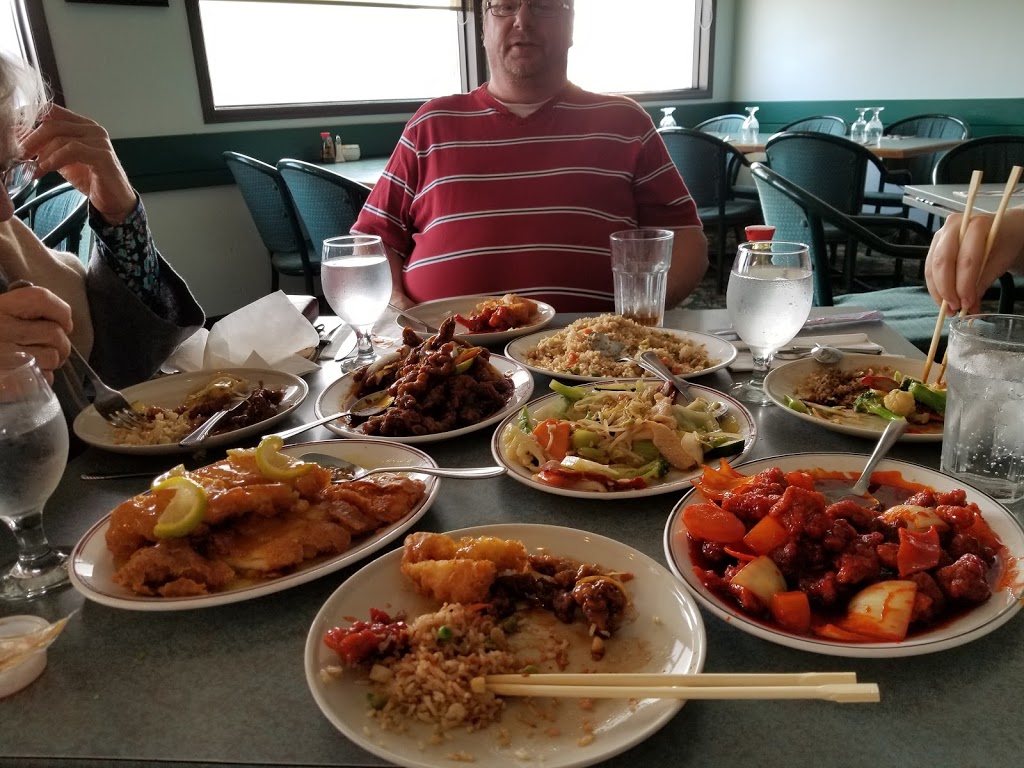 Diamond Valley Restaurant Ltd | 202 Centre Ave W, Black Diamond, AB T0L 0H0, Canada | Phone: (403) 933-3122