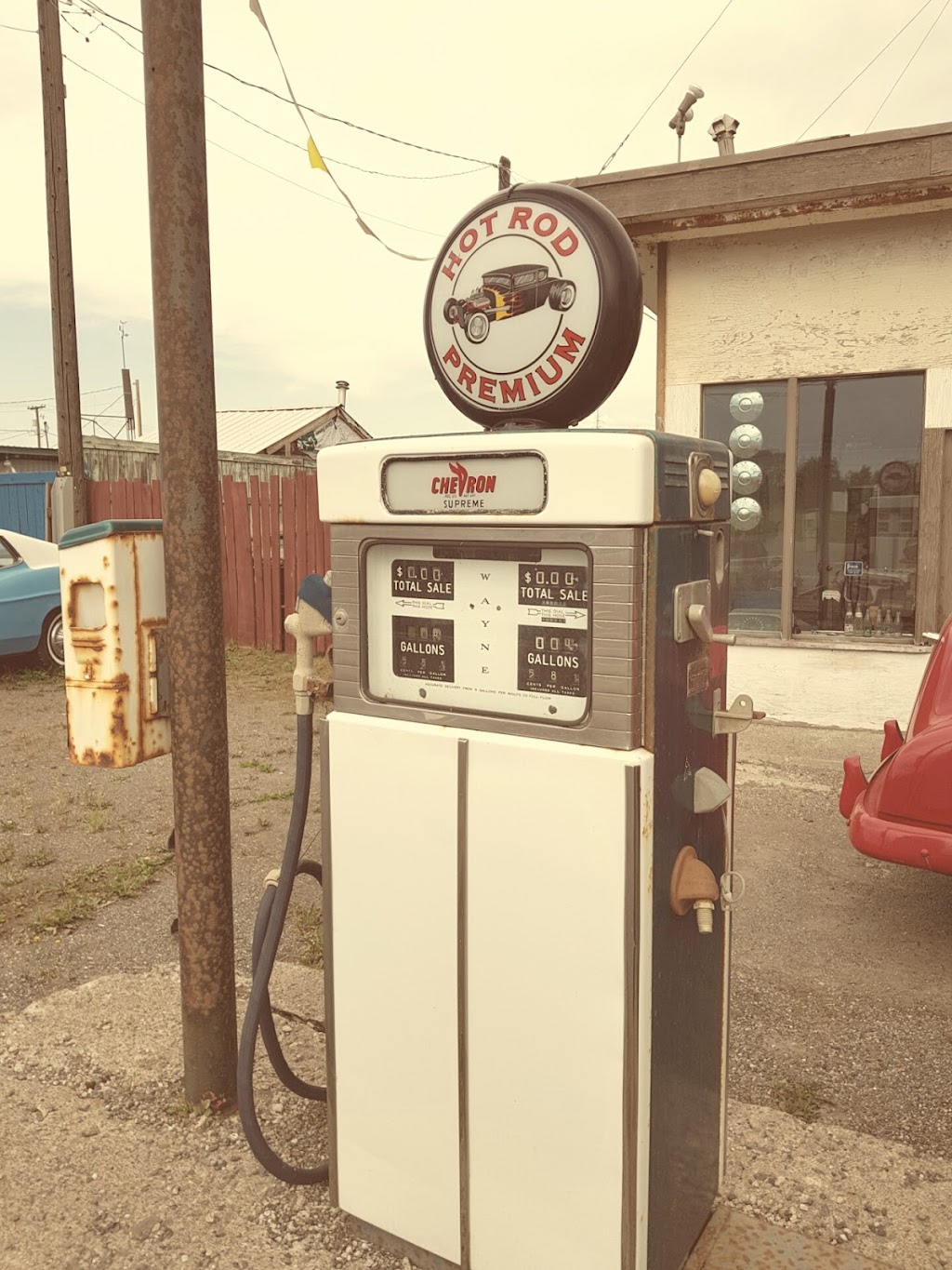 70 Mile General Store | 1556 Cariboo Hwy, 70 Mile House, BC V0K 2K0, Canada | Phone: (250) 456-7744