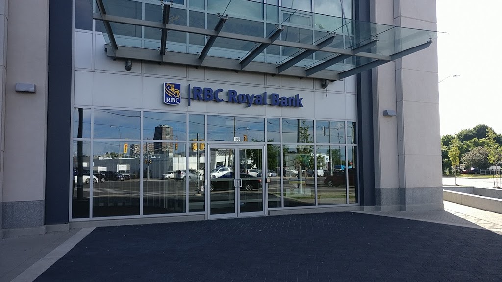 RBC Royal Bank | 7163 Yonge St Unit 109, Markham, ON L3T 0C6, Canada | Phone: (905) 881-4920