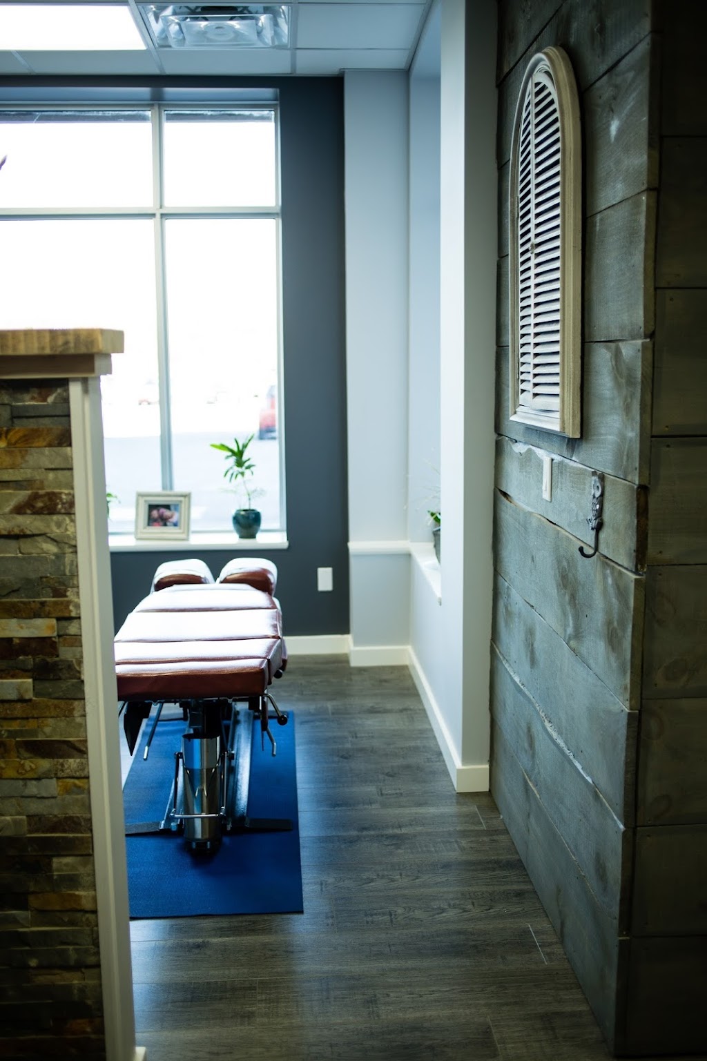 ForeverYoung Chiropractic | 510 Canatara Ct, Kingston, ON K7M 0G3, Canada | Phone: (343) 300-0032