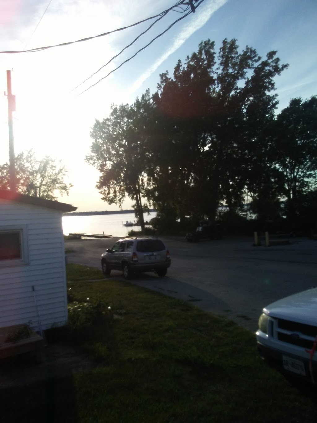 Coopers Marina | 1226-1228 Front Rd N, Amherstburg, ON N9V 3R3, Canada | Phone: (519) 736-2067