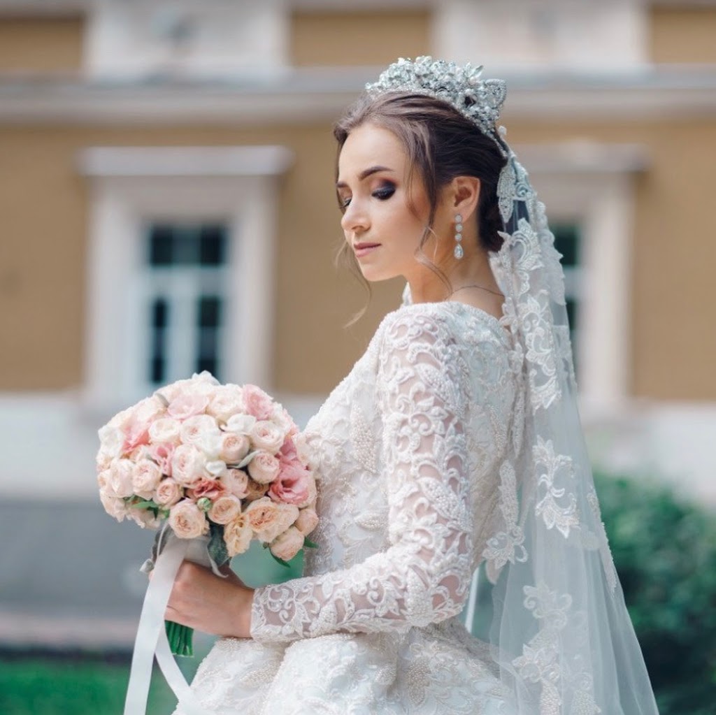 Toronto Wedding Dresses | 84 Glenngarry Cres, Maple, ON L6A 4Z4, Canada | Phone: (416) 457-7574