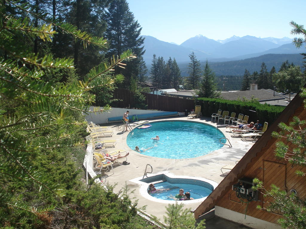 Motel Tyrol | 5016 BC-93, Radium Hot Springs, BC V0A 1M0, Canada | Phone: (250) 347-9402