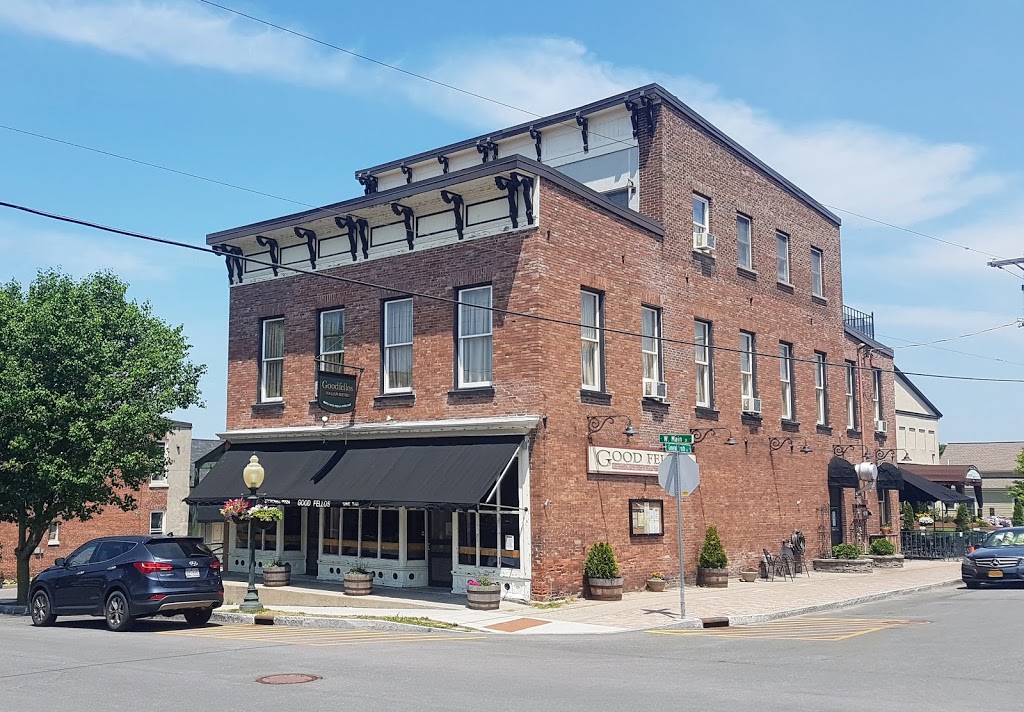 Good Fellos | 202 W Main St, Sackets Harbor, NY 13685, USA | Phone: (315) 646-3463