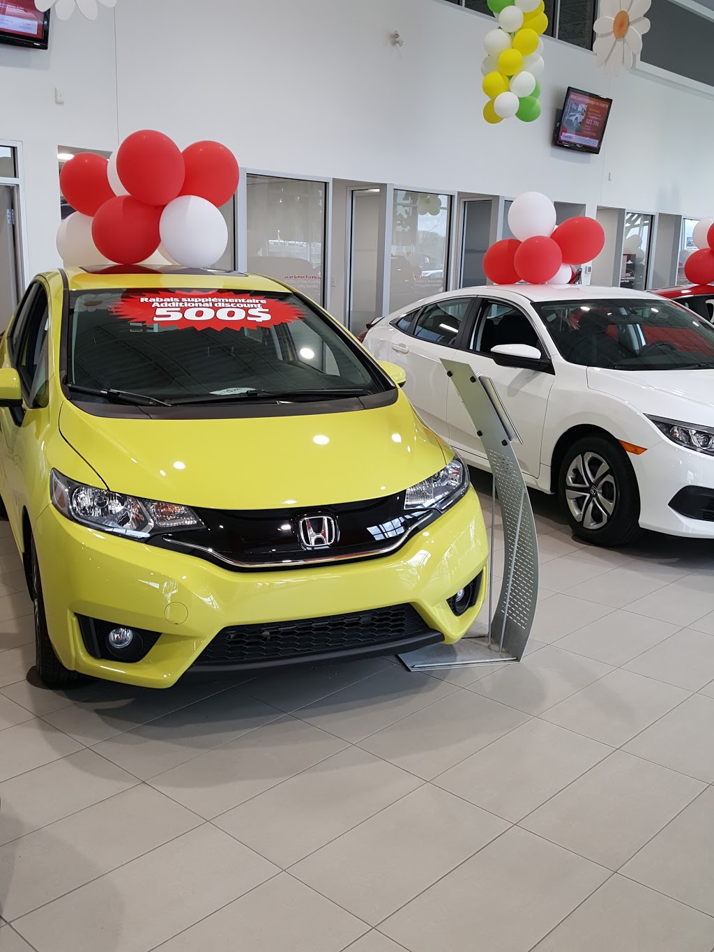 Vaudreuil Honda | 9 Boulevard de la Cité-des-Jeunes, Vaudreuil-Dorion, QC J7V 0N3, Canada | Phone: (833) 722-4042
