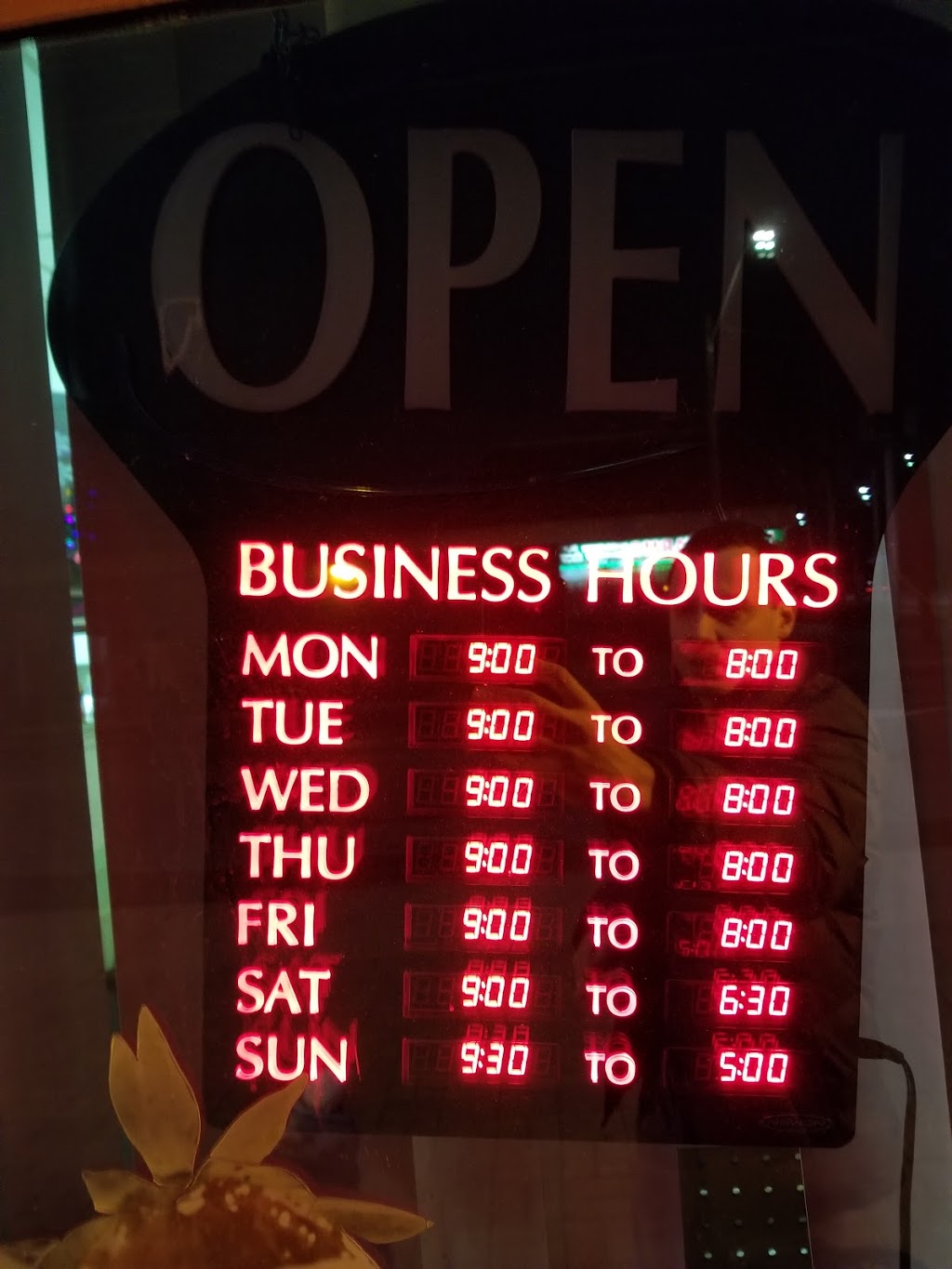 Jaswoj Bakery & Deli | 3015 Parkerhill Rd, Mississauga, ON L5B 4B2, Canada | Phone: (905) 279-9833