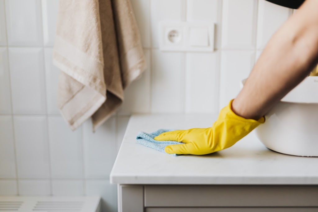 Done Right Cleaning | 18b Offenbach Ln, Ottawa, ON K2G 0M3, Canada | Phone: (613) 324-6779