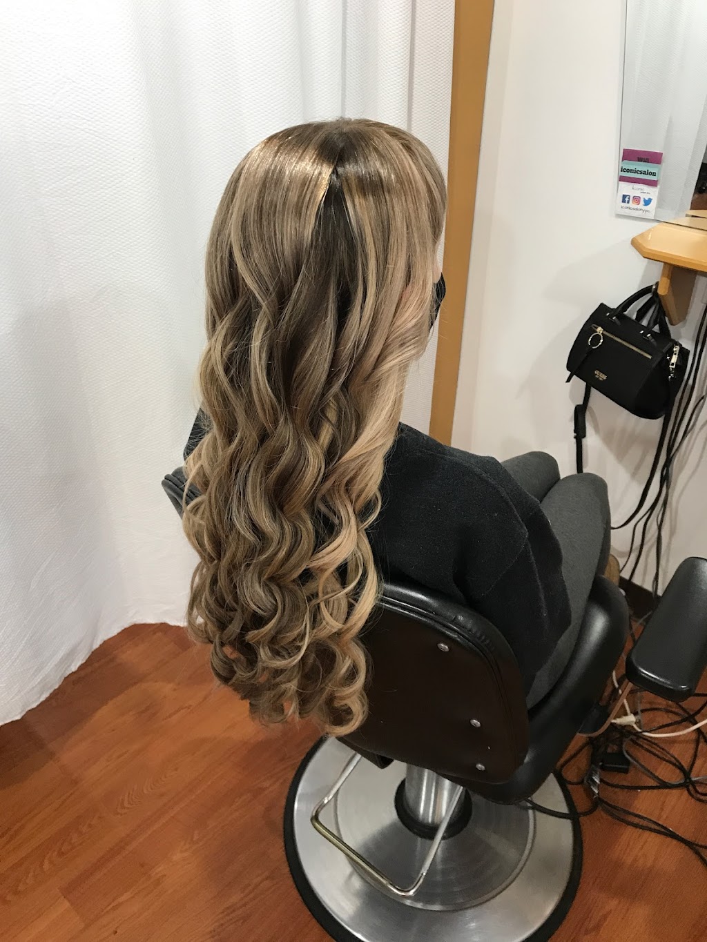 Iconic Salon Inc. | 1338 Northmount Dr NW, Calgary, AB T2L 0E6, Canada | Phone: (403) 289-1402