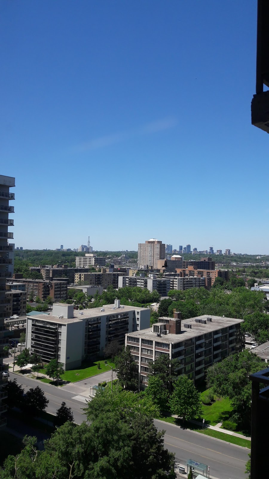 65 Musalla | 1, 65 Thorncliffe Park Dr, East York, ON M4H 1L2, Canada