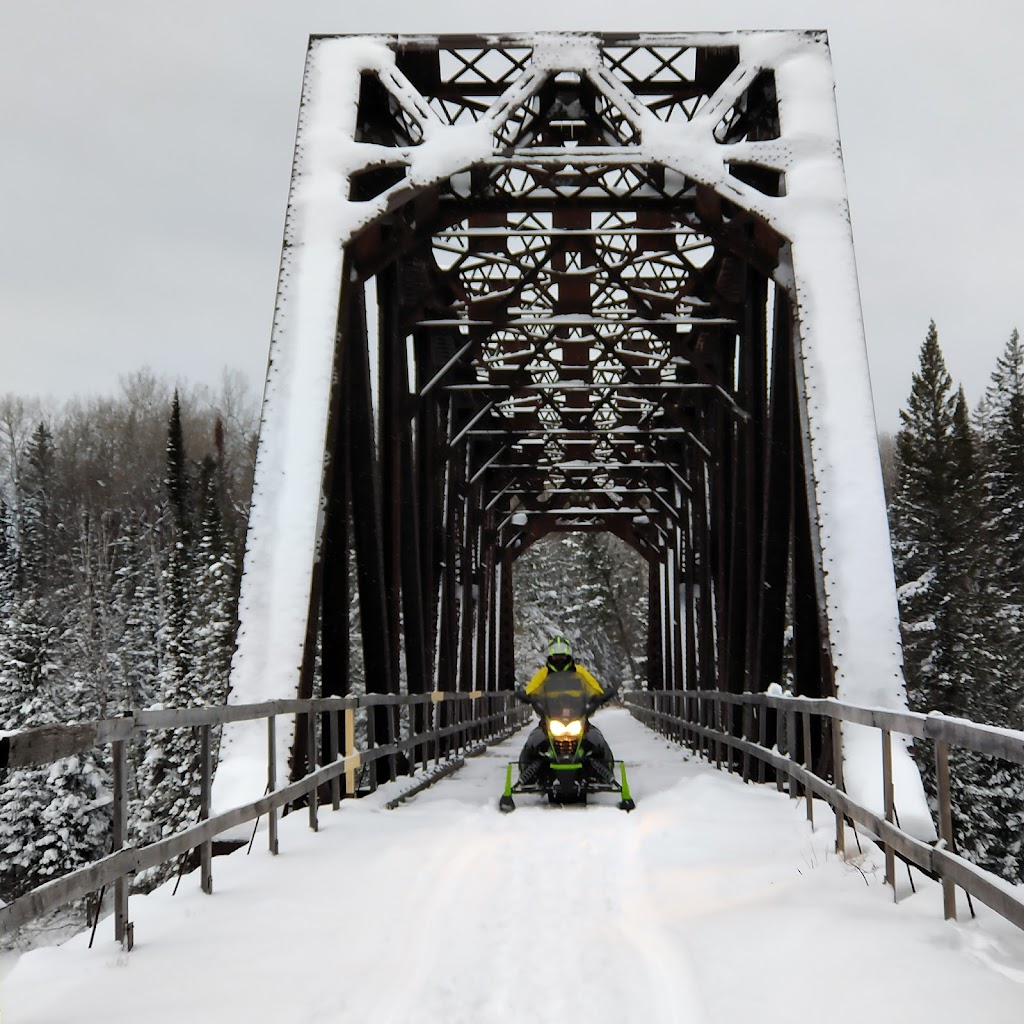 Elk Lake Wilderness Resort | 590 Hwy 65, Box 190, Elk Lake, ON P0J 1G0, Canada | Phone: (705) 679-4041