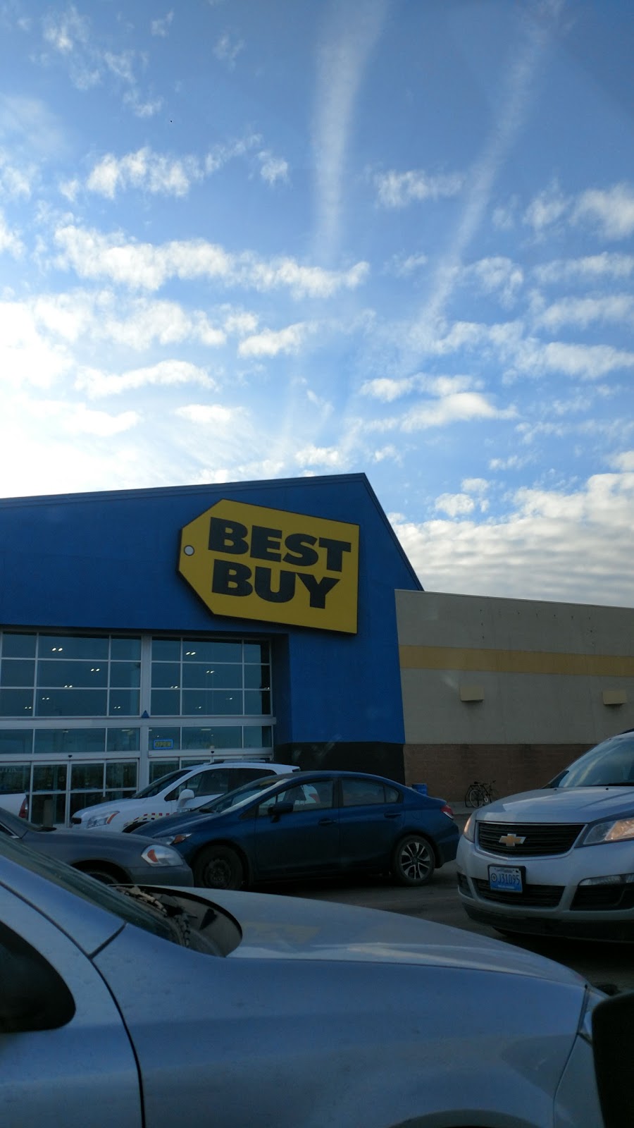 Best Buy | 810 St James St Unit A, Winnipeg, MB R3G 3J7, Canada | Phone: (204) 783-0976