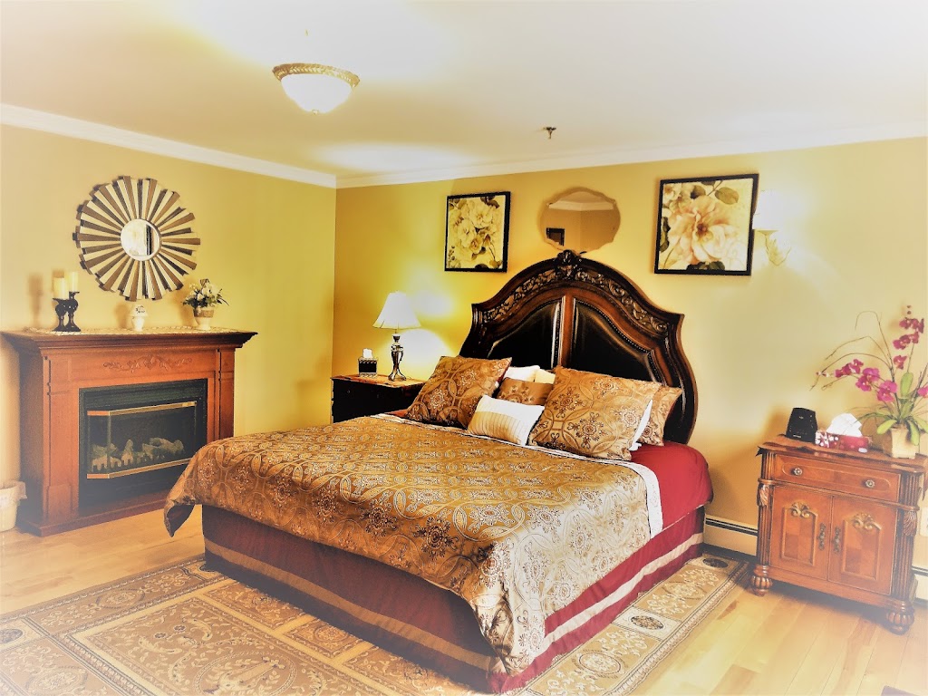 Inn on the Harbour | 3 Hillsborough St, Charlottetown, PE C1A 4V7, Canada | Phone: (833) 838-8770