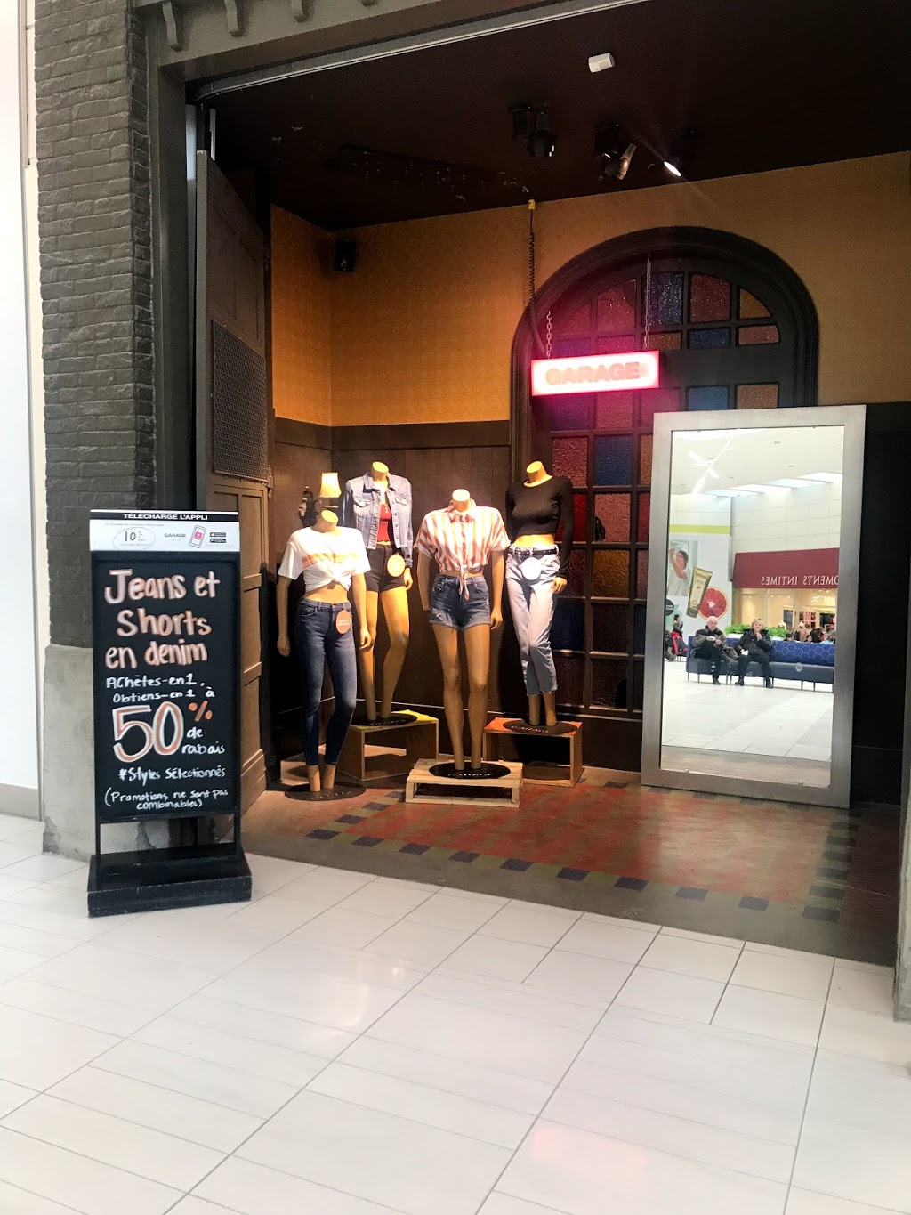 Garage | 3050 Boul de Portland W17, Sherbrooke, QC J1L 1K1, Canada | Phone: (819) 562-8581