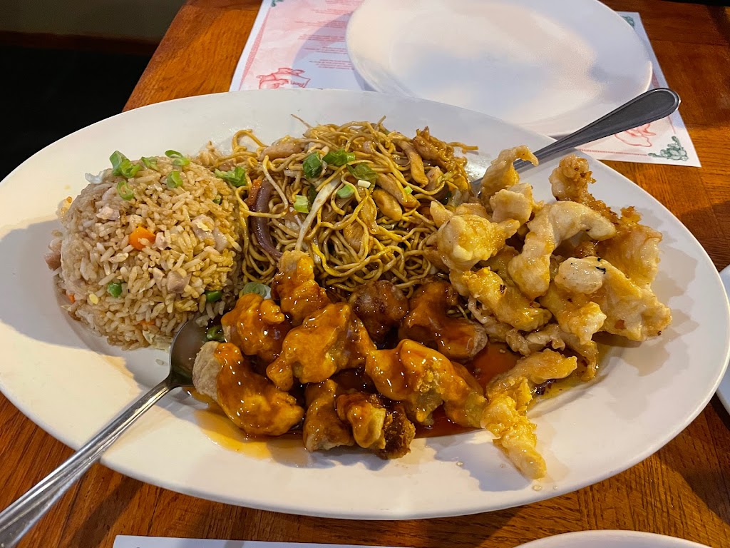 Ben Wong Restaurant | 13249 20 Ave, Blairmore, AB T0K 0E0, Canada | Phone: (403) 562-8388
