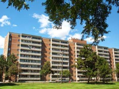 Westmount Tower Apartments | 1928 Main St W, Hamilton, ON L8S 1J4, Canada | Phone: (905) 525-4407