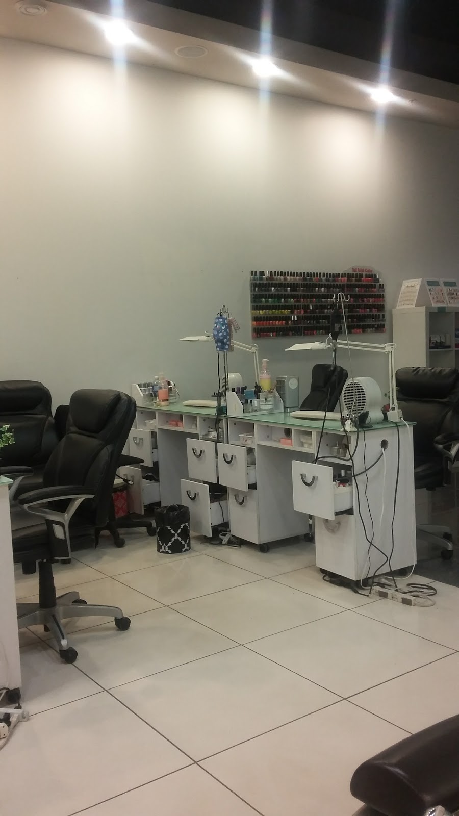Spotlight Nailspa | 461 Parsons Road, Edmonton, AB T6X 0W6, Canada | Phone: (780) 577-0998
