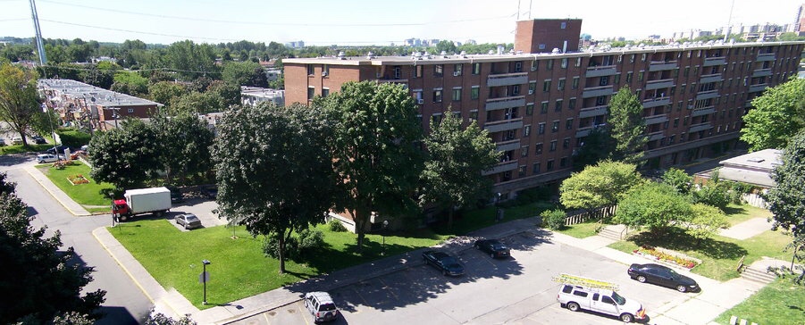 Place de LAuthion | 5975 Avenue de lAuthion, Montréal, QC H1M 2W3, Canada | Phone: (514) 653-5959