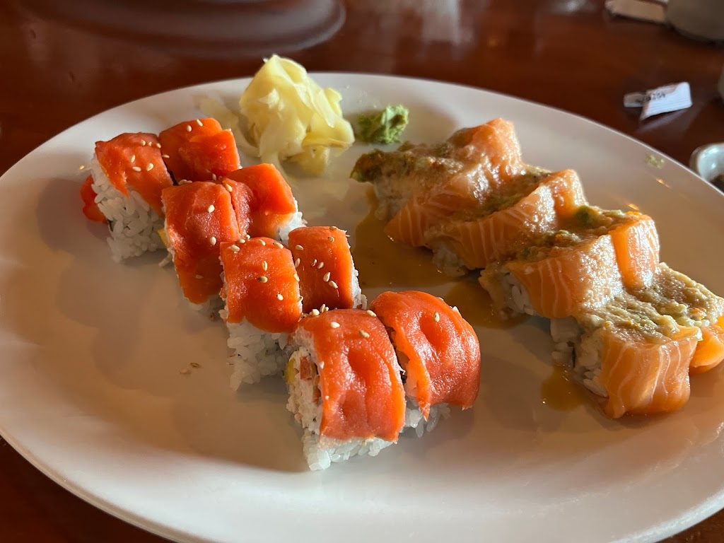 Sushi California | 20121 Willowbrook Dr #101, Langley Twp, BC V2Y 0L3, Canada | Phone: (604) 931-8284