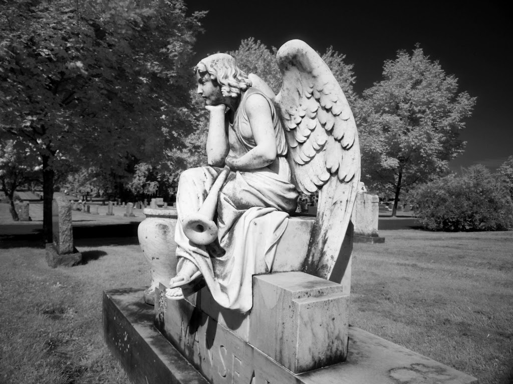 Cimetiere St-Michel | cemetery | 635 Rue Saint-Michel, Sherbrooke, QC J1E 2L2, Canada | 8195625233 OR +1 819-562-5233