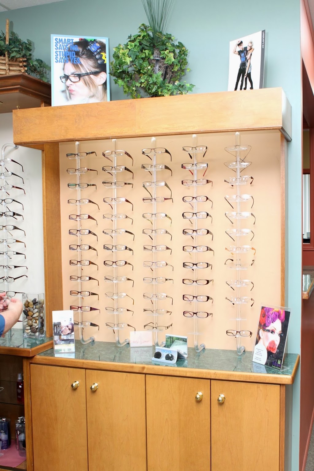 Dr. Lorelei F. Zeiler, Optometrist | 245 Argyle St S, Caledonia, ON N3W 1K7, Canada | Phone: (905) 765-0355