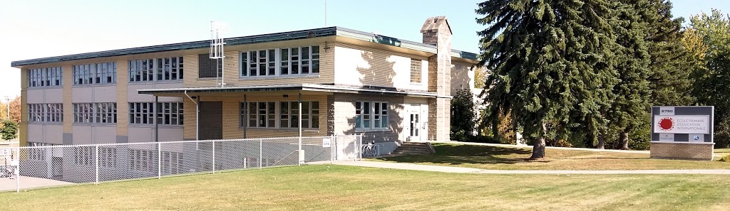 Primary School Déducation Internationale | 2750 Boulevard des Forges, Trois-Rivières, QC G8Z 1V2, Canada | Phone: (819) 840-1549