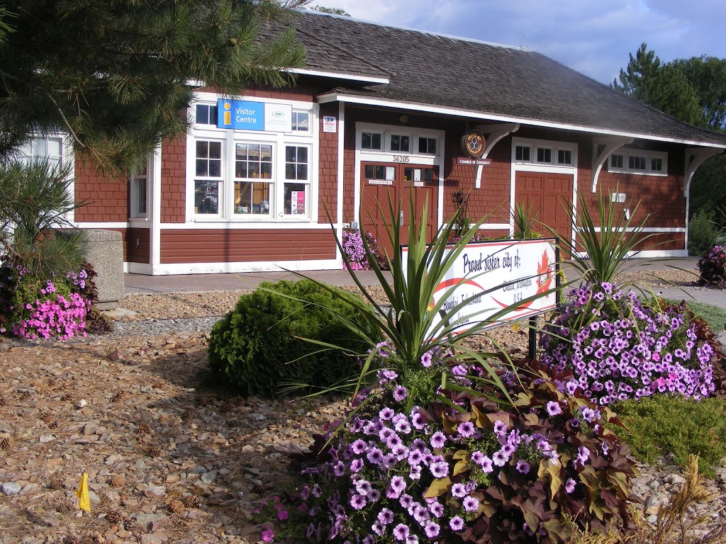 Oliver Visitor Centre | 6431 Station St, Oliver, BC V0H 1T0, Canada | Phone: (778) 439-2363