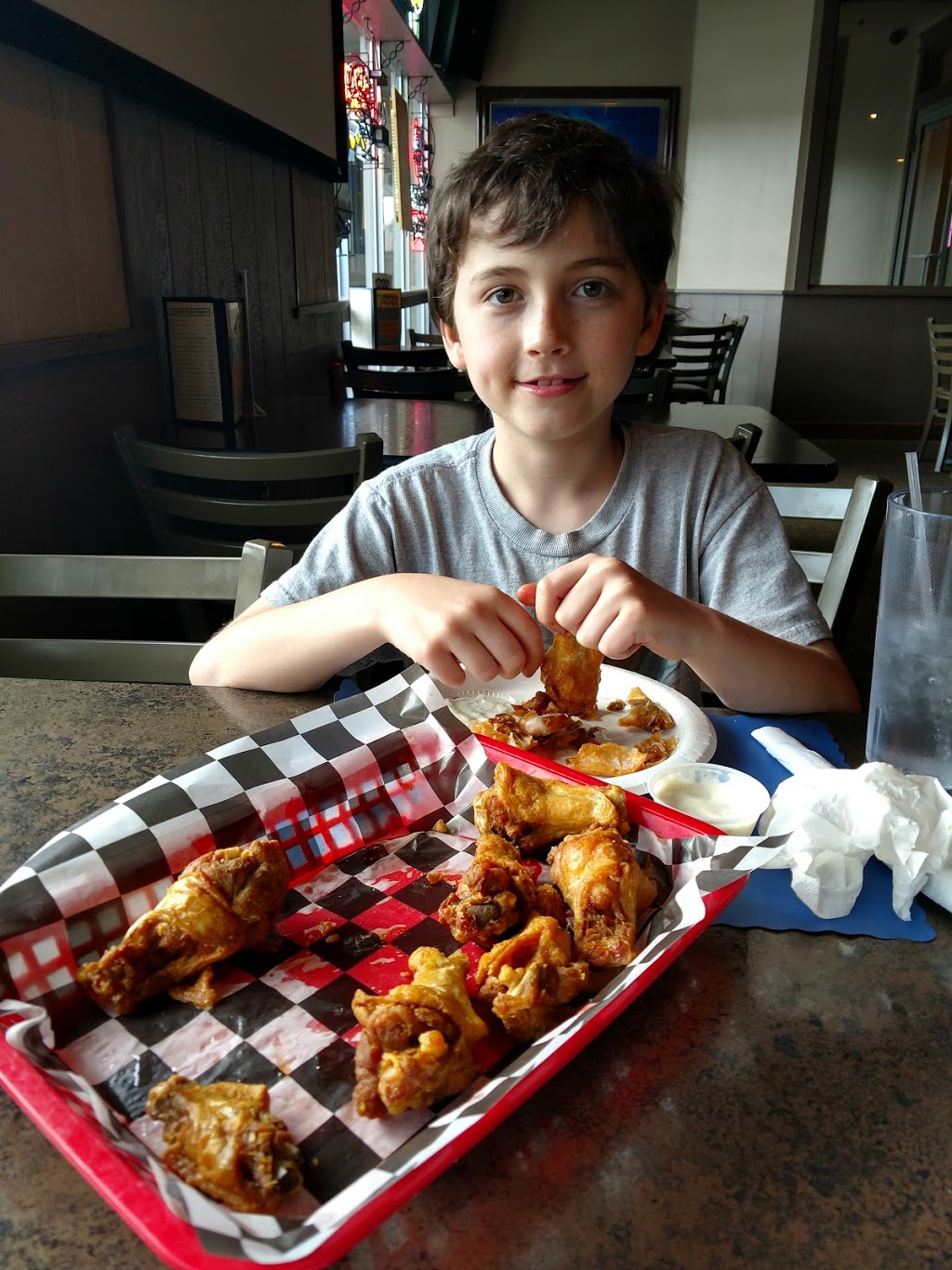 Strikers Lanes | 50 Michael Rd, Buffalo, NY 14224, USA | Phone: (716) 674-1104
