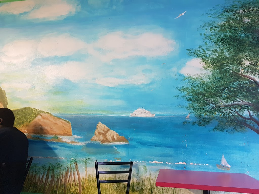 Soleil des Iles | 287 Queen Mary St, Ottawa, ON K1K 1X1, Canada | Phone: (613) 744-4439