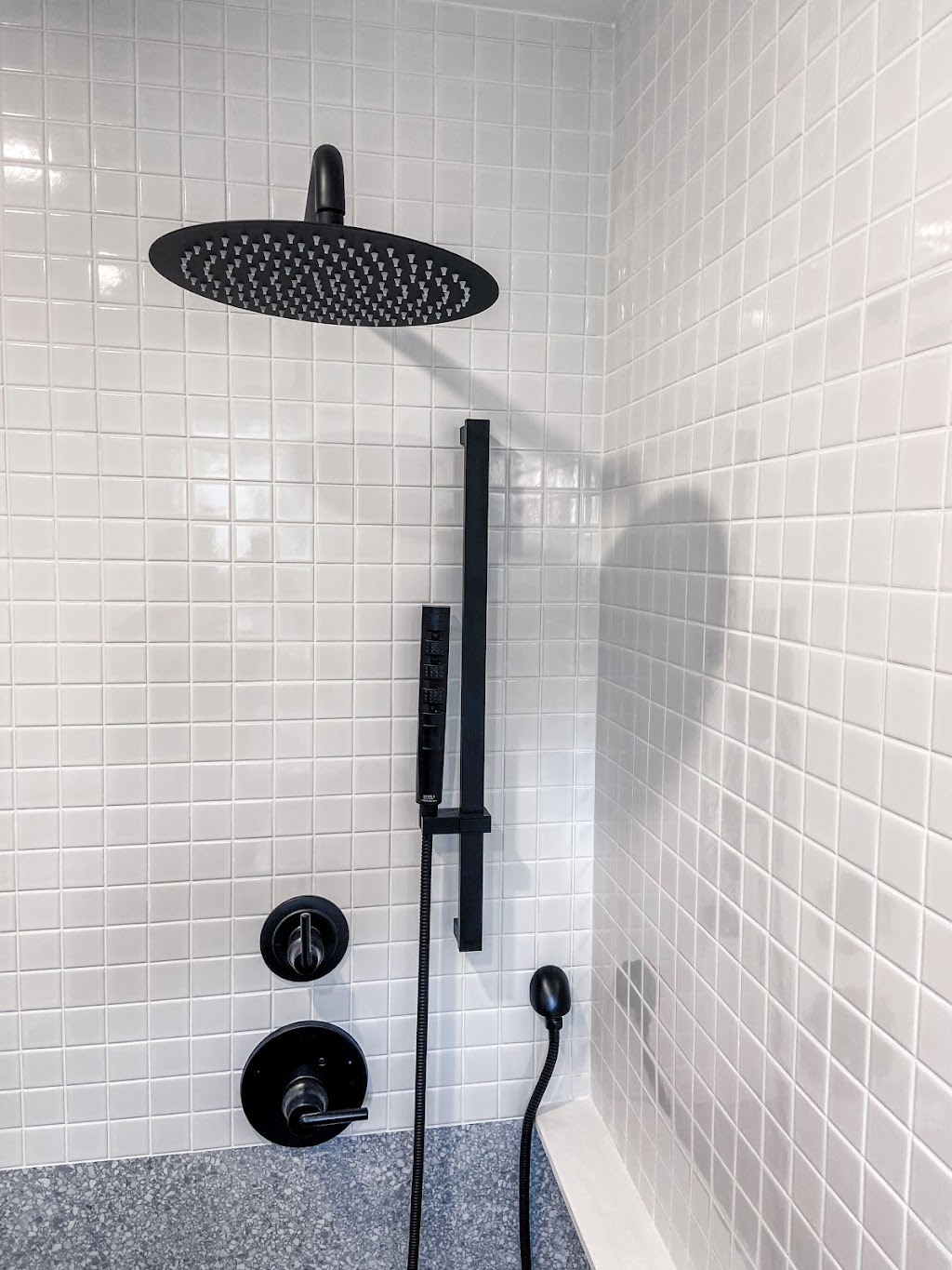 Easy Renovation Oshawa | 600 Rossland Rd W, Oshawa, ON L1J 8M7, Canada | Phone: (416) 323-3419
