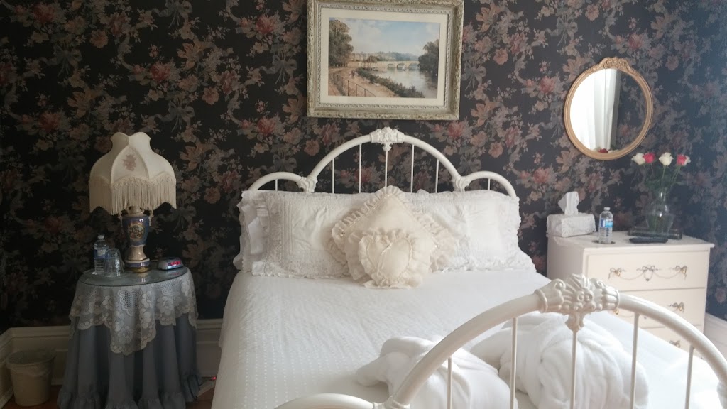 Lalor Estate Inn | 241 Broad St W, Dunnville, ON N1A 1S8, Canada | Phone: (905) 774-5438