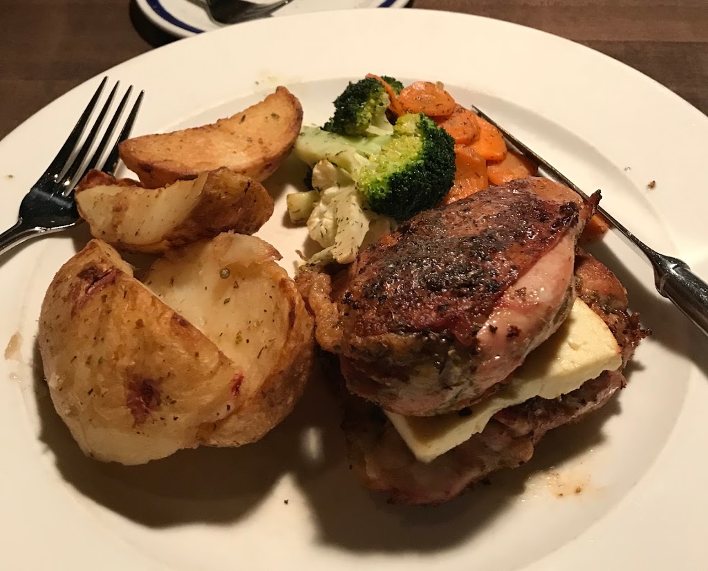 Grekos Restaurant & Steak House | 4424 Albert St, Regina, SK S4S 6B4, Canada | Phone: (306) 584-3646