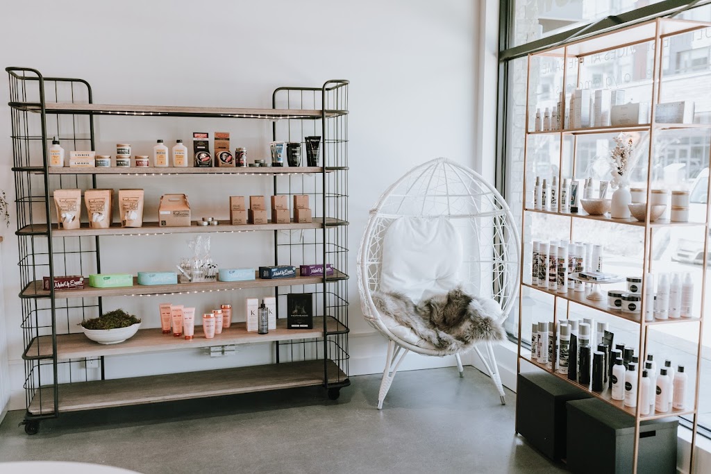 Lustre of Pearl | 3031 Merchant Wy #113, Langford, BC V9B 0W9, Canada | Phone: (250) 590-4547