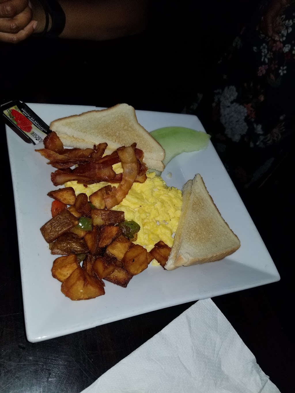 The Stone Corner Pub | 1900 Dixie Rd, Pickering, ON L1V 6M4, Canada | Phone: (905) 492-3172