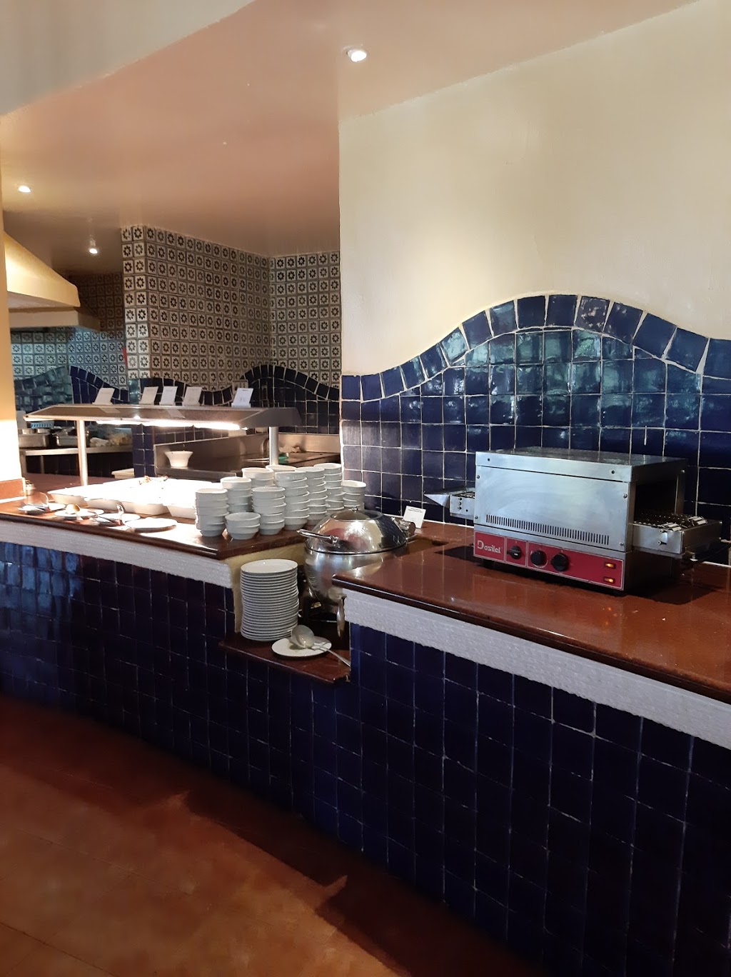 La Belle Province | 2690 Rue Dessaulles, Saint-Hyacinthe, QC J2S 2V5, Canada | Phone: (450) 261-0120