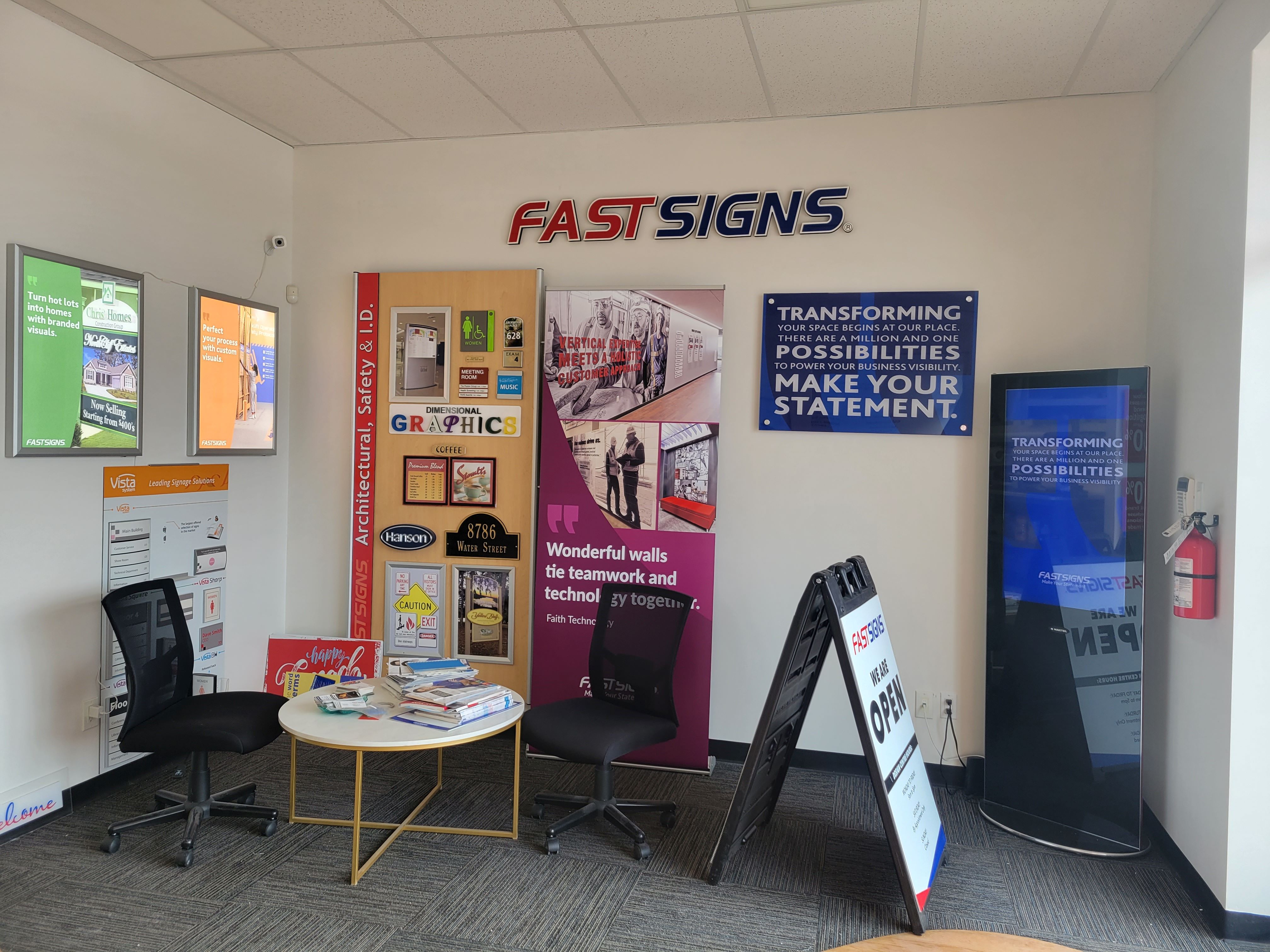 FASTSIGNS | 17775 Leslie St Unit 4, Newmarket, ON L3Y 3E3, Canada | Phone: (289) 512-0174