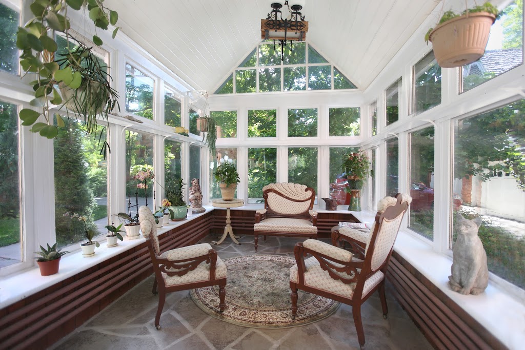 Markdale Manor Bed & Breakfast | 66 Toronto St S, Markdale, ON N0C 1H0, Canada | Phone: (519) 986-3418