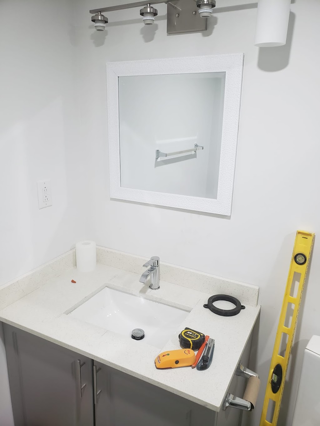 Helpu Construction | 45 Meg Dr #201A, London, ON N6E 2V2, Canada | Phone: (866) 546-0036