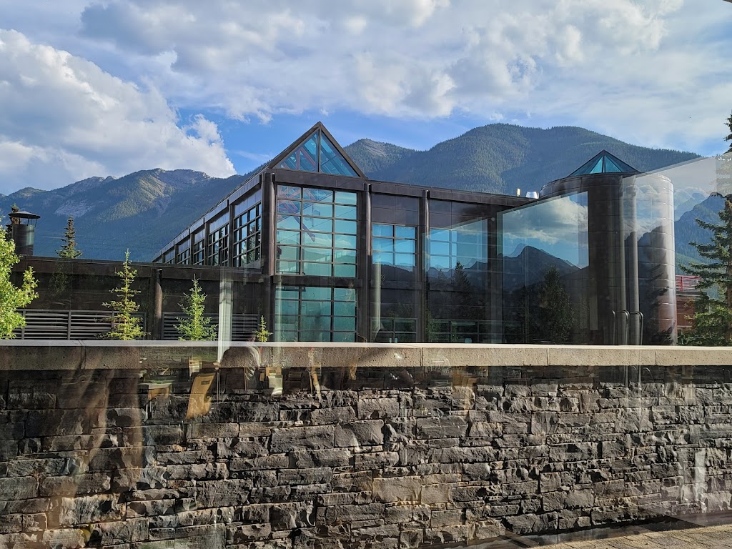 Maclab Bistro | 107 Tunnel Mountain Dr, Banff, AB T1L 1H5, Canada | Phone: (403) 762-6141