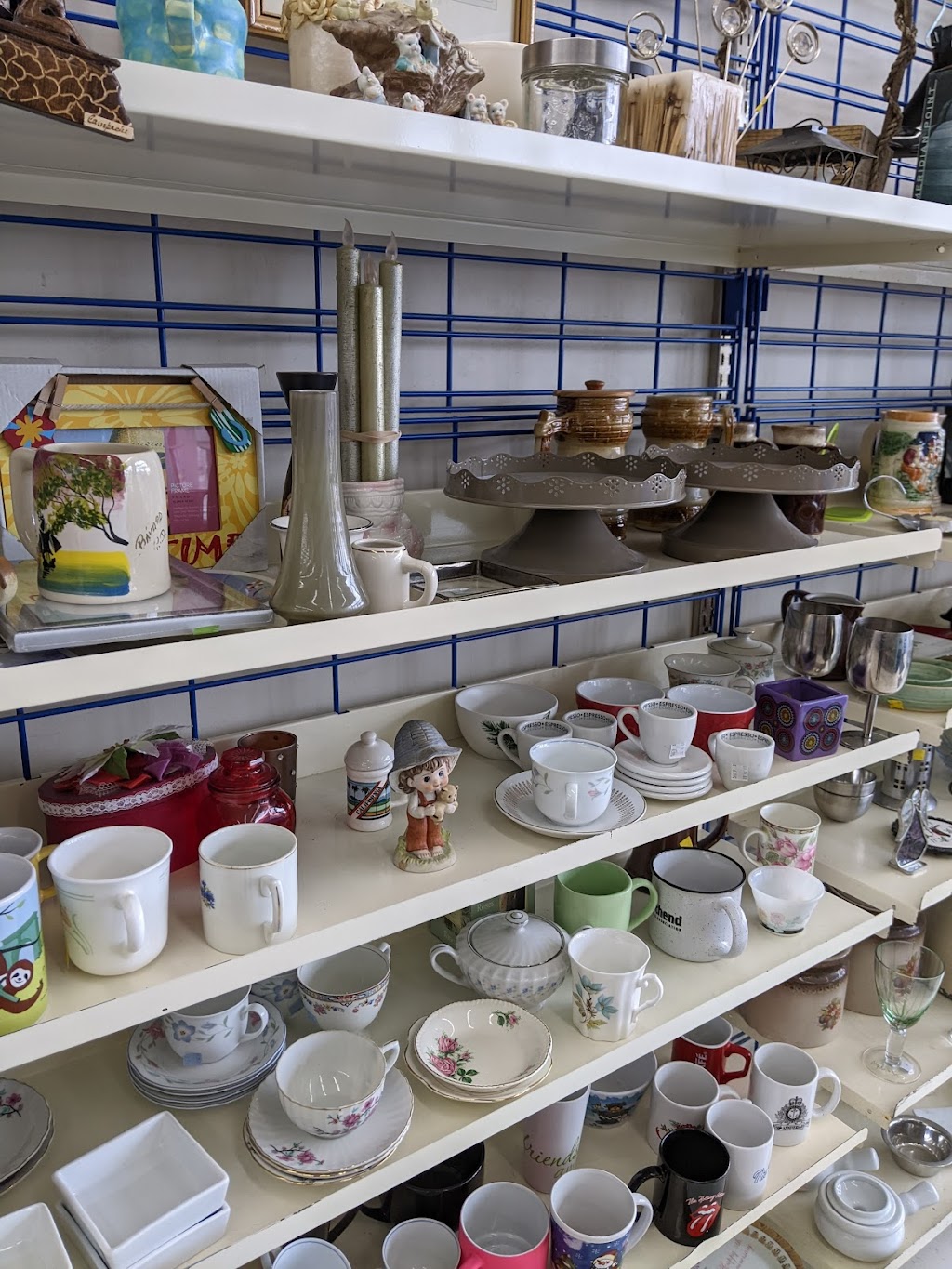 The Salvation Army Thrift Store | 118 Wyse Rd, Dartmouth, NS B3A 1N7, Canada | Phone: (902) 463-3500